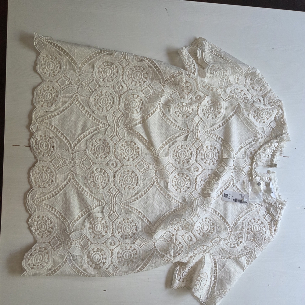 Elegant Lace Short Sleeve Blouse